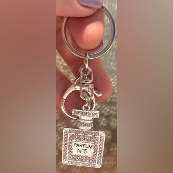 No 5 Parfum Clear Crystal Jewel Bag Charm | Perfume Bottle Lux | Keys | Keychain - Picture 2 of 4